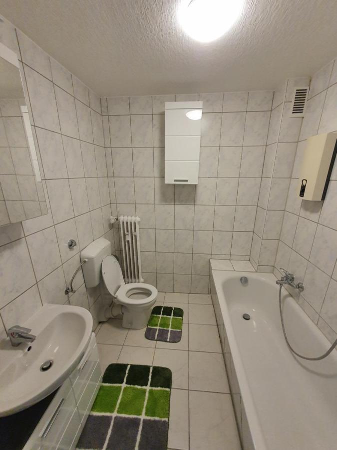 Ferienwohnung Schlossstrasse Essen Exterior photo